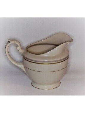 ARABIA Creamer Ivory Gold Bands*VTG Suomi Finlandia Finland*Chimney Pipe Stamp